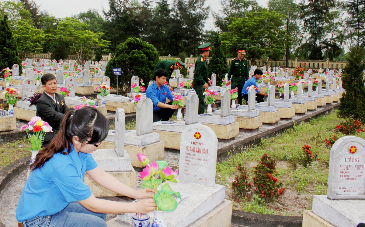 Tri ân chân tình, thiết thực

